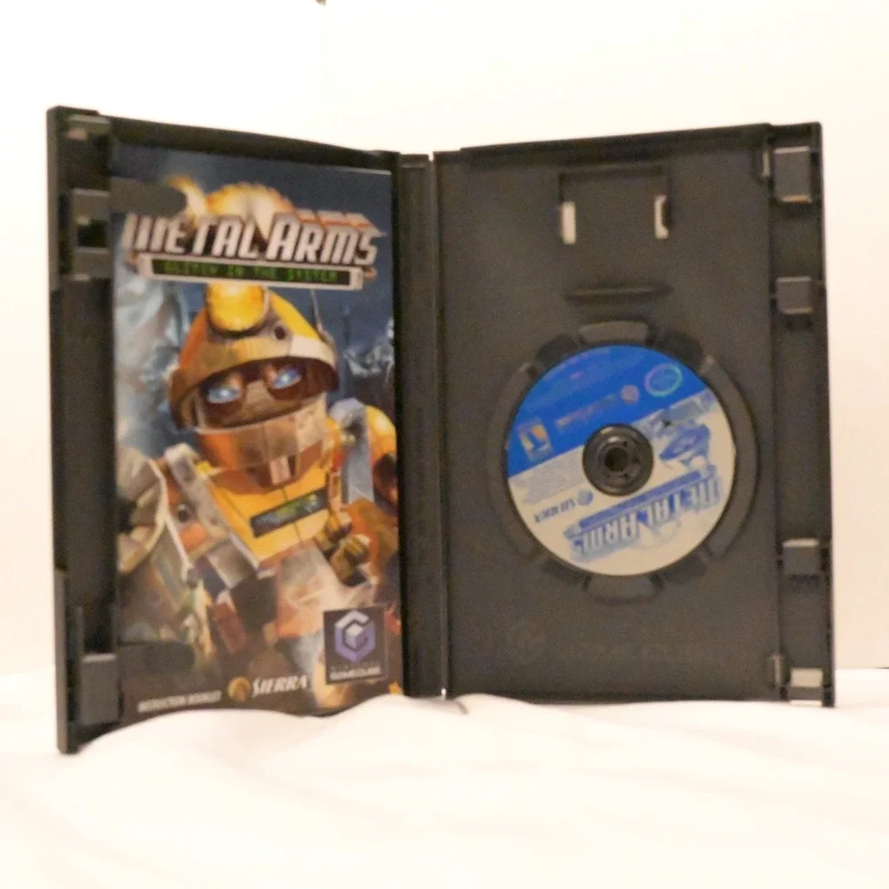 Metal Arms Glitch in the System GameCube Complete Manual Case